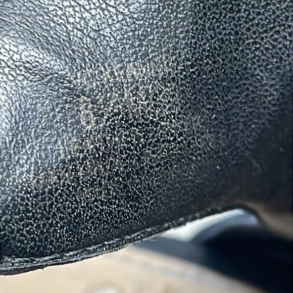 Vince Camuto Keannie Sandals Laser Cut Open Toe Stacked Heel Black Sz 8.5 - Picture 12 of 13